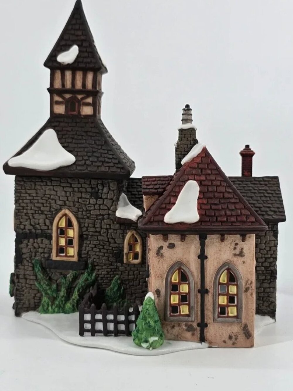 HERITAGE COLLECTION Dickens' Village Series - The Olde Camden Church